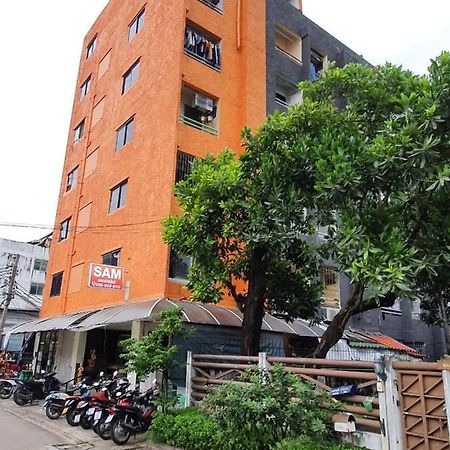 Sam Apartment Bangkok Exterior photo